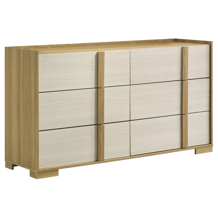 Hyland 4 & 5 Piece Bedroom Set E.King & Queen