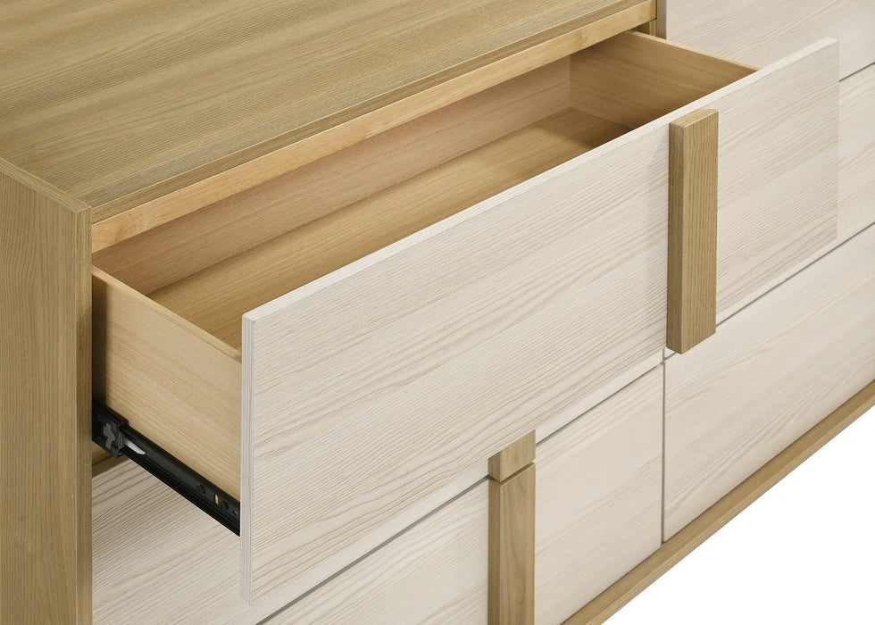 Hyland 4 & 5 Piece Bedroom Set E.King & Queen