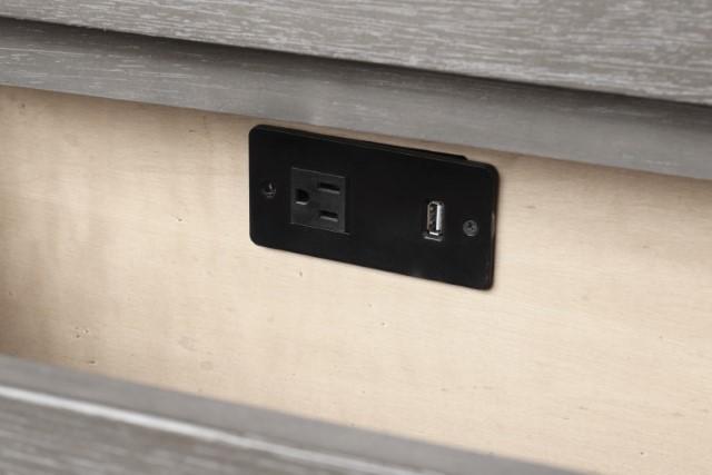 Crowthorne Nightstand - Time 2 Sleep (West Covina, CA)